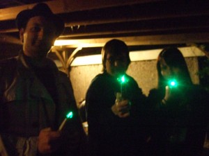 Gruppenbild mit Sonic Screwdrivers beim Treffen der SciFi-Society.